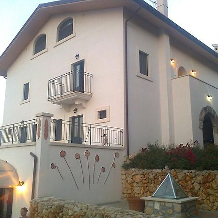 Locanda Dell'Asino D'Oro Villa Sulmona Eksteriør billede